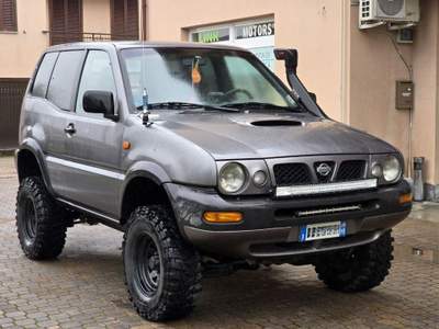 Nissan Terrano II 2.7 i TDi dr 125 CV N1 Nero usata Cava Manara