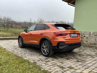 Audi Q3 SPB 35 TDI 150 CV S Tronic S-Line Identity Black Arancione usata Cava Manara