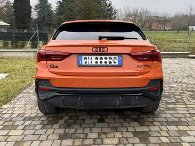 Audi Q3 SPB 35 TDI 150 CV S Tronic S-Line Identity Black Arancione usata Cava Manara