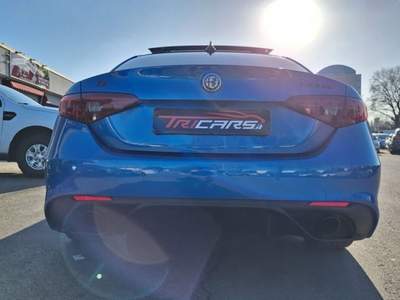 Alfa Romeo Giulia 2.2 Turbodiesel 210 CV AT8 AWD Q4 Veloce PERMUTE Blu/Azzurro usata Parma