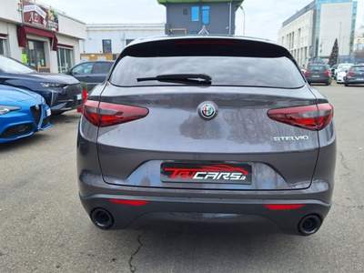 Alfa Romeo Stelvio 2.2 Turbodiesel 160 CV AT8 RWD Sprint PERMUTE Grigio usata Parma
