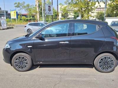 Lancia Ypsilon 1.0 FireFly Hybrid Oro PERMUTE NEOPATENTATI Nero usata Parma