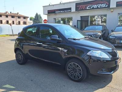 Lancia Ypsilon 1.0 FireFly Hybrid Oro PERMUTE NEOPATENTATI Nero usata Parma