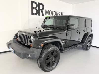 Jeep Wrangler Unlimited 2.8 CRD DPF Sahara Auto Nero usata Parma