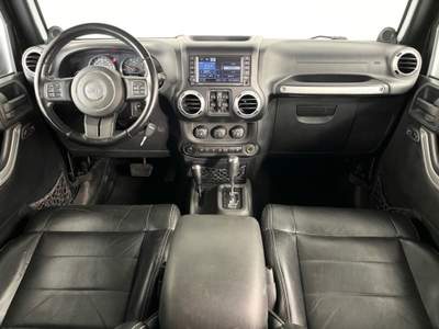 Jeep Wrangler Unlimited 2.8 CRD DPF Sahara Auto Nero usata Parma