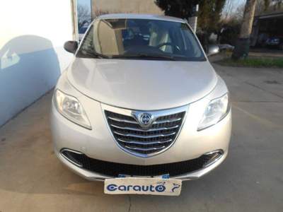 Lancia Ypsilon 1.2 69 CV 5 PT Gold neop FIN Grigio usata Carignano