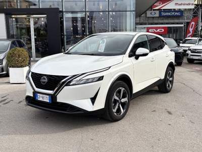 Nissan Qashqai MHEV 140 CV N-Connecta Bianco usata Fondi