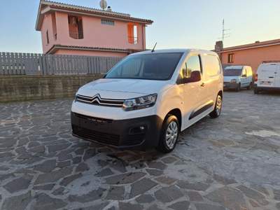 Citroen Berlingo BlueHDi 100 S&S Van M Connect Bianco usata Civitavecchia