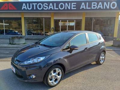 Ford Fiesta 1.2 82 CV 5 porte Titanium PER NEOPATENTATI Grigio usata ALBANO SANT'ALESSANDRO