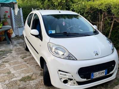 Peugeot 107 macchina di motore ottima  Bianco usata Latera