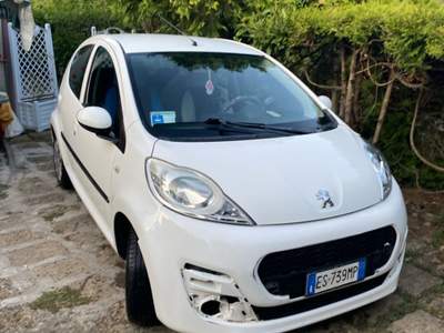 Peugeot 107 macchina di motore ottima  Bianco usata Latera