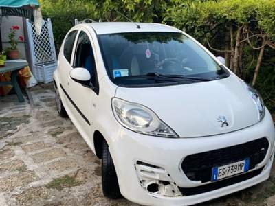 Peugeot 107 macchina di motore ottima  Bianco usata Latera
