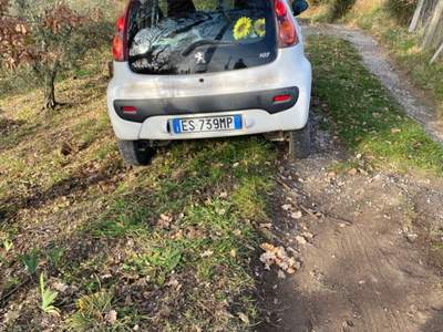 Peugeot 107 macchina di motore ottima  Bianco usata Latera