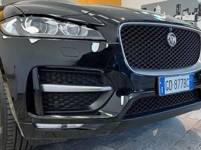 Jaguar F-Pace 2.0 D 180 CV AWD aut. R-Sport-iva esp. compresa Nero usata Borgo San Dalmazzo