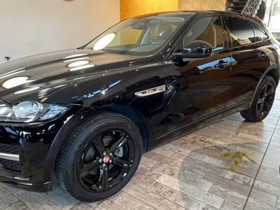 Jaguar F-Pace 2.0 D 180 CV AWD aut. R-Sport-iva esp. compresa Nero usata Borgo San Dalmazzo