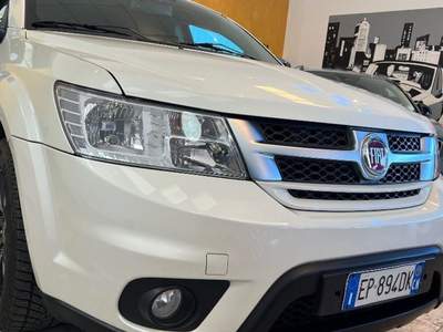 Fiat Freemont 2.0 Multijet 140 CV Lounge  7 POSTI GANCIO TRAINO Bianco usata Borgo San Dalmazzo