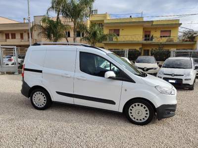 Ford Transit Courier 1.5 TDCi 75CV Van Trend Bianco usata Scorrano