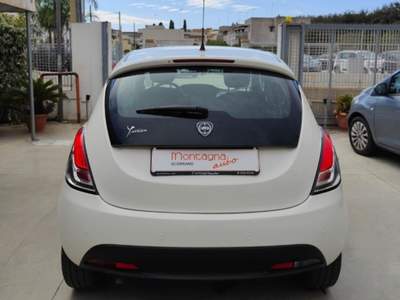 Lancia Ypsilon 1.3 MJT 16V S&S 95cv 5 porte Bianco usata Scorrano