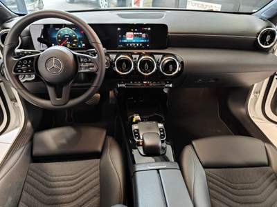 Mercedes-Benz Classe A d Automatic Business Extra Bianco usata Scorrano