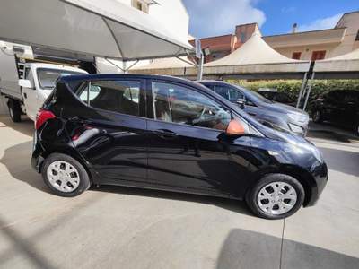 Hyundai i10 1.0 MPI Login Nero usata Scorrano