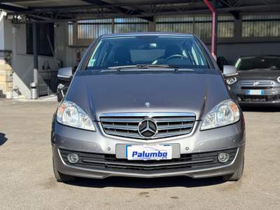 Mercedes-Benz Classe A AUTOMATIC Elegance PARI AL NUOVO Grigio usata Qualiano