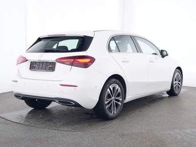 Mercedes-Benz Classe A Automatic Progressive Advanced Bianco usata Magenta