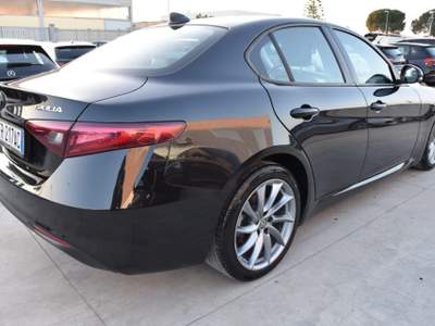 Alfa Romeo Giulia 2.2 Turbodiesel 150 CV AT8 Super Nero usata San Vito dei Normanni