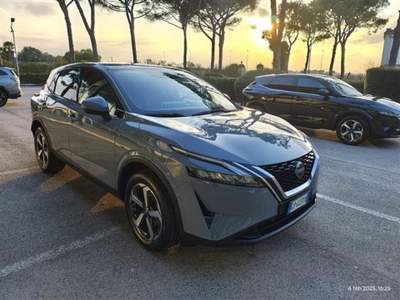 Nissan Qashqai 1.3 mhev N Connecta 2wd 140cv Grigio usata Taranto