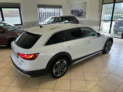 Audi A4 40 TDI 204 CV S tronic Identity Contrast Bianco usata Rodengo Saiano