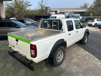 Nissan NP300 2.5 D 4p. Double Cab Efficient Bianco usata Rodengo Saiano