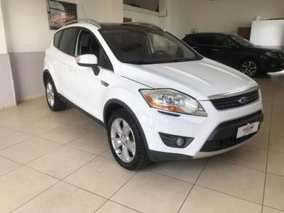 Ford Kuga 2.0 TDCi 136 CV 4WD Titanium DPF Bianco usata Nicosia