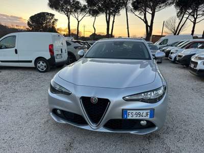 Alfa Romeo Giulia 2.2 Turbodiesel 180 CV AT8 Sport Edition Argento usata Bracciano