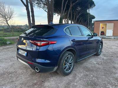 Alfa Romeo Stelvio 2.2 Turbodiesel 180 CV AT8 RWD Super Blu/Azzurro usata Bracciano