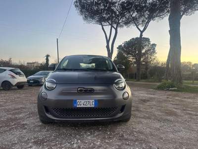 Fiat 500 Icon Berlina 42 kWh Grigio usata Bracciano