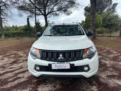 Mitsubishi L200 2.4 DI-D/154CV Double Cab Bianco usata Bracciano