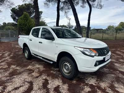 Mitsubishi L200 2.4 DI-D/154CV Double Cab Bianco usata Bracciano