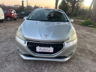 Peugeot 208 1.2 VTi 82 CV 3 porte Active Argento usata Bracciano