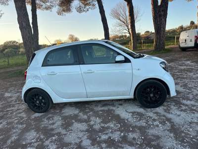 Smart ForFour 70 1.0 Superpassion UNICO PROPRIETARIO Bianco usata Bracciano