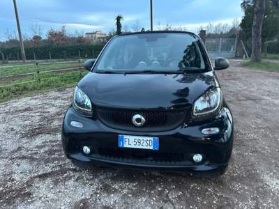 Smart ForTwo 70 1.0 twinamic Youngster Nero usata Bracciano