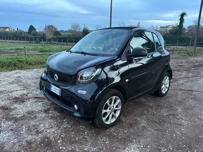 Smart ForTwo 70 1.0 twinamic Youngster Nero usata Bracciano