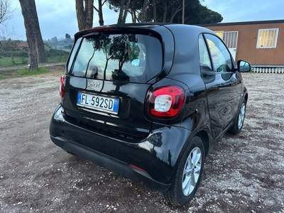 Smart ForTwo 70 1.0 twinamic Youngster Nero usata Bracciano