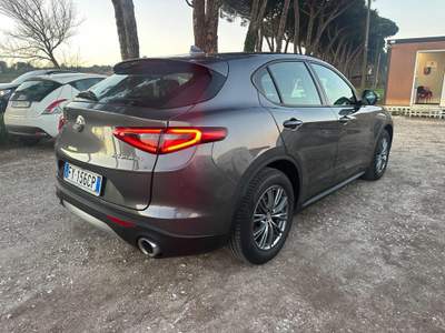 Alfa Romeo Stelvio 2.2 Turbodiesel 160 CV AT8 RWD Business Grigio usata Bracciano