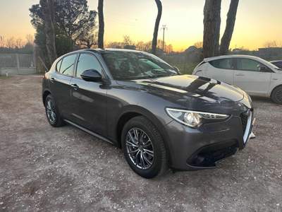 Alfa Romeo Stelvio 2.2 Turbodiesel 160 CV AT8 RWD Business Grigio usata Bracciano