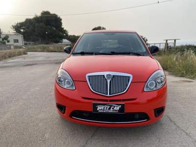 Lancia Ypsilon 1.2 69 CV GPL UNICO PROPRIETARIO Arancione usata Valderice