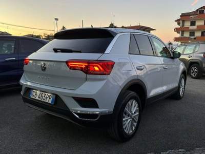 Volkswagen T-Roc 2.0 tdi Business 150cv dsg Bianco usata Villaricca