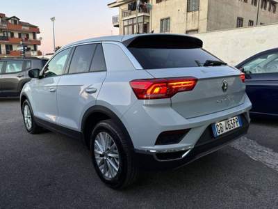 Volkswagen T-Roc 2.0 tdi Business 150cv dsg Bianco usata Villaricca