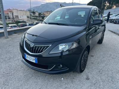 Lancia Ypsilon 1.0 FireFly 5 porte S&S Hybrid Gold Nero usata Alcamo