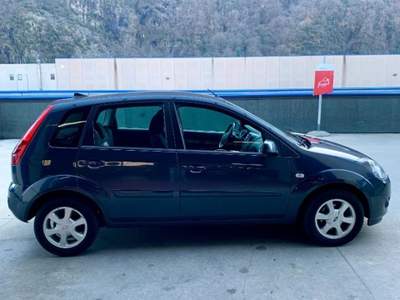 Ford Fiesta 1.4 TDCi 5p. UNICO PROPRIETARIO Blu/Azzurro usata Pisogne