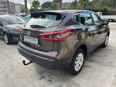 Nissan Qashqai 1.5 dCi 115 CV Acenta Marrone usata Caltagirone