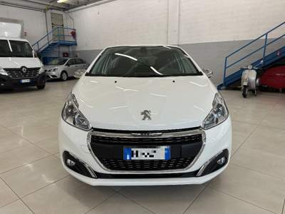 Peugeot 208 1° serie PureTech Turbo 110 S&S 5 porte Allure Bianco usata Rovetta